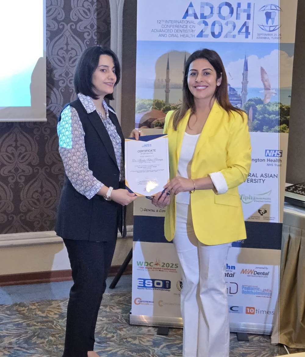 Dr Shveta Setia Thareja receiving a certificate at ADOH 2024, Istanbul