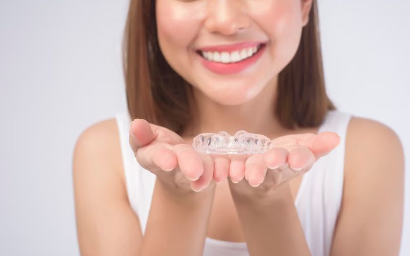 Invisible braces treatment at ArtisTree Dental in Gurgaon